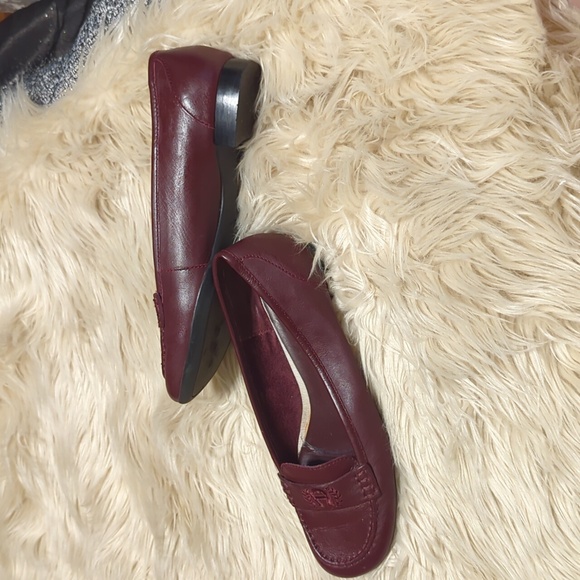 Etienne Aigner Juliana burgundy leather low heel loafers size 6.5 - Picture 3 of 8